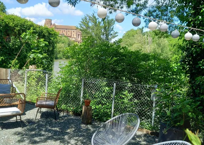 De Charme Abelia Avec Exterieur Au Calme Lavaur (Tarn)